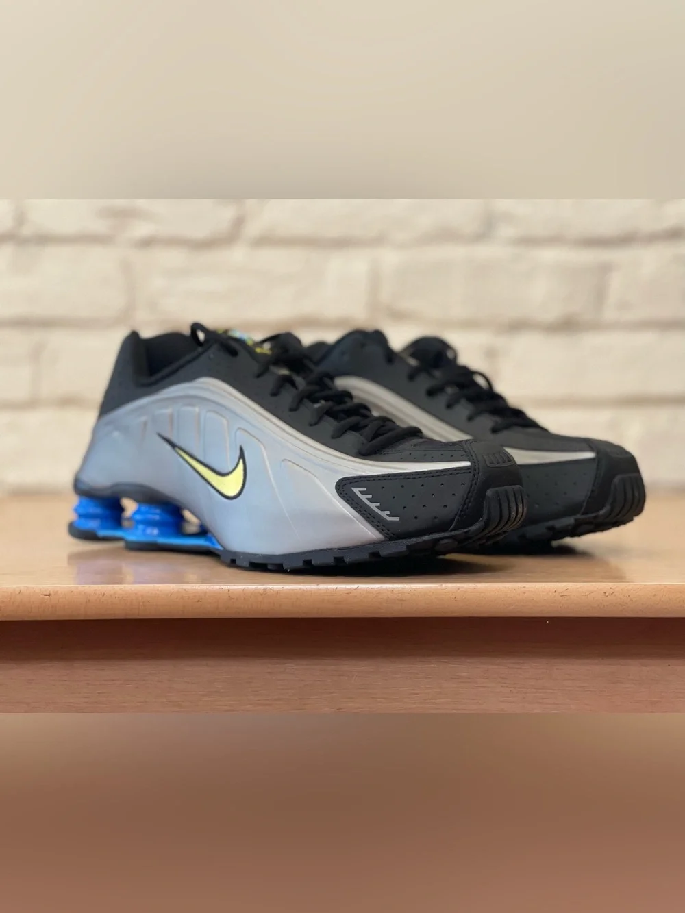 Nike Shox R4 Shoes 